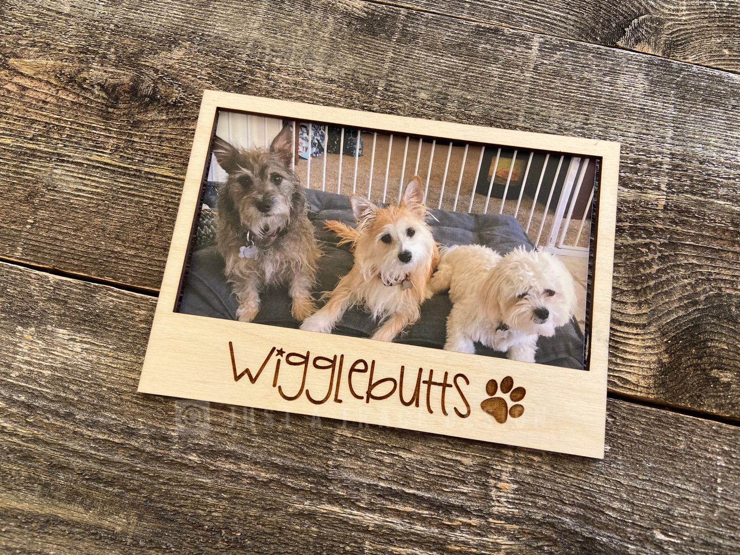 Large Magnetic Picture Frame, 6" x 4 3/8", Laser Cut and Engraved, Refrigerator Magnet, Picture Frame, Magnetic Frames, Fridge Magnet