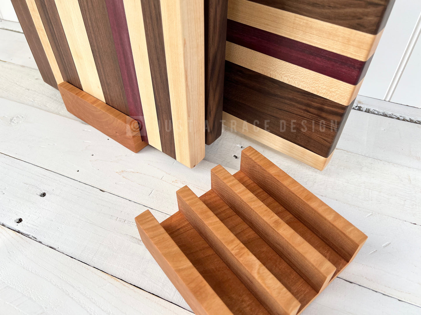 3 Slot Cutting Board Stand, Cutting Board Display Stand, Butcher Block Display, Cutting Board Holder, Housewarming Gift, Wedding Gift