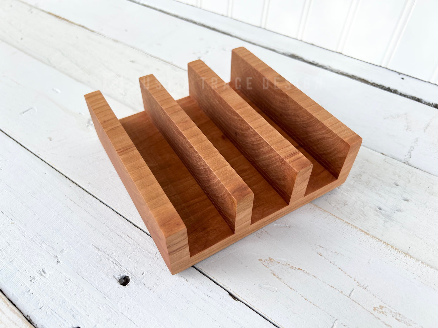 3 Slot Cutting Board Stand, Cutting Board Display Stand, Butcher Block Display, Cutting Board Holder, Housewarming Gift, Wedding Gift