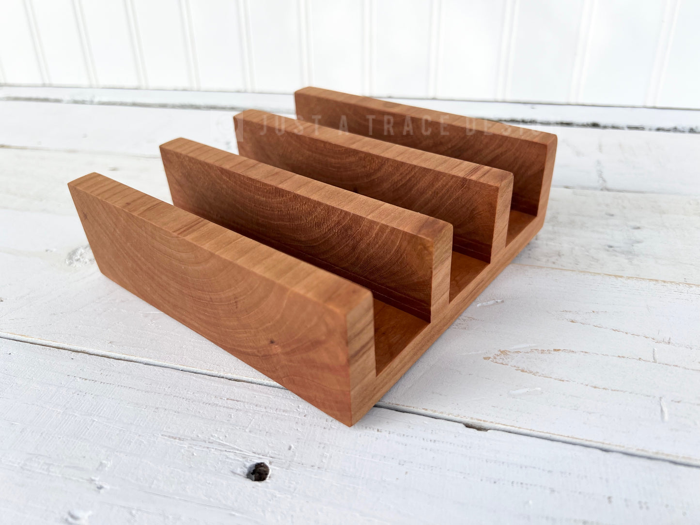 3 Slot Cutting Board Stand, Cutting Board Display Stand, Butcher Block Display, Cutting Board Holder, Housewarming Gift, Wedding Gift